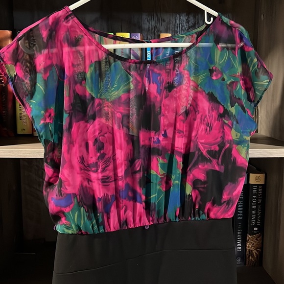 Floral Bodycon Dress - Picture 2 of 5